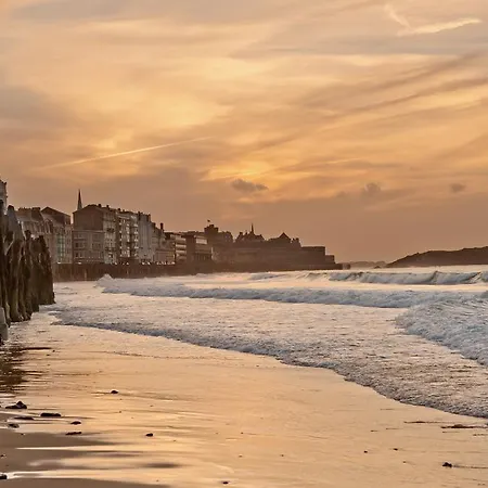 Neptunia Saint Malo